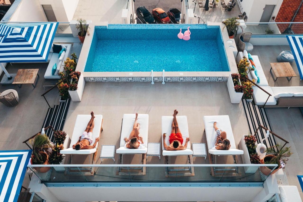 Elements Hotel & Shops Curacao 빌렘스타트 외부 사진