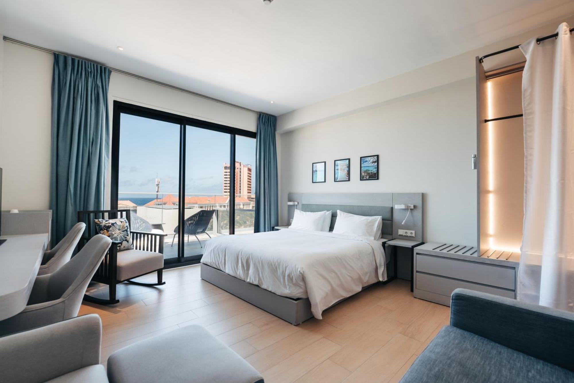 Elements Hotel & Shops Curacao 빌렘스타트 외부 사진
