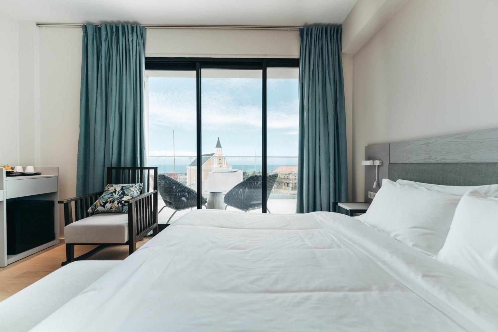 Elements Hotel & Shops Curacao 빌렘스타트 외부 사진