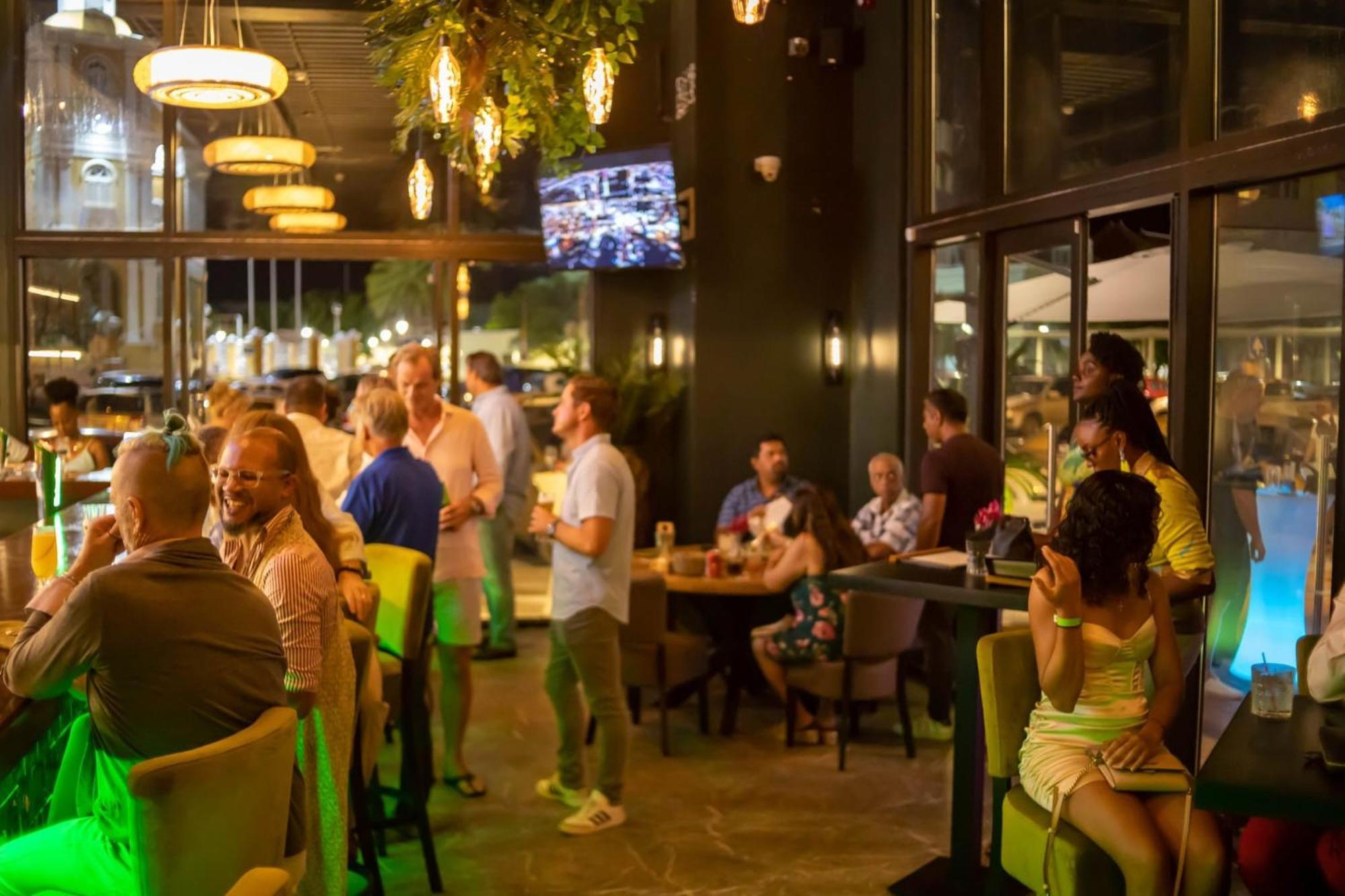 Elements Hotel & Shops Curacao 빌렘스타트 외부 사진